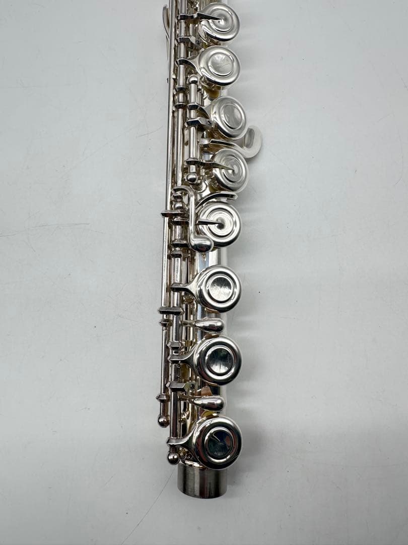 現行モデル　美品　YAMAHA　ヤマハ　YFL-212　フルート