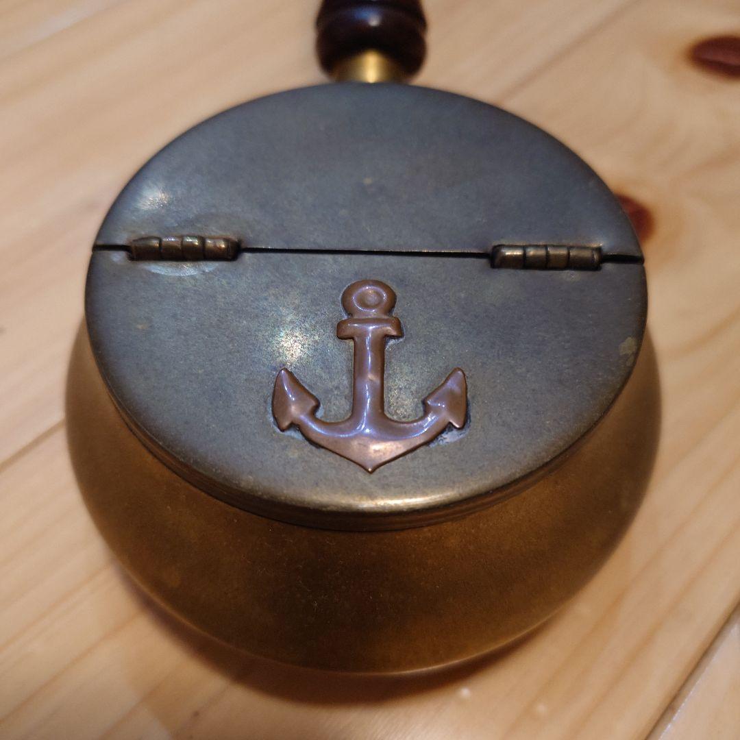 【帝国時代軍関係】海軍か？灰皿　本体直径最大約10㎝・本体高さ約5㎝