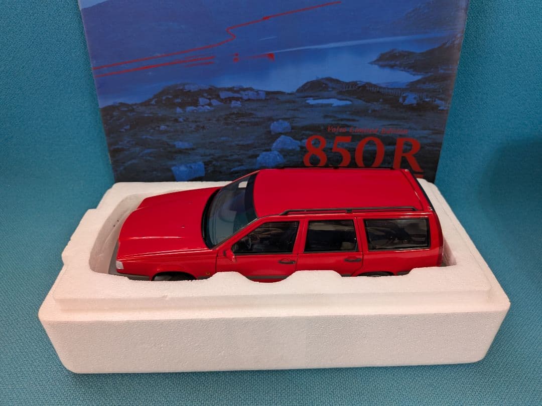 AUTO art オートアートVOLVO 850R 欠損あり