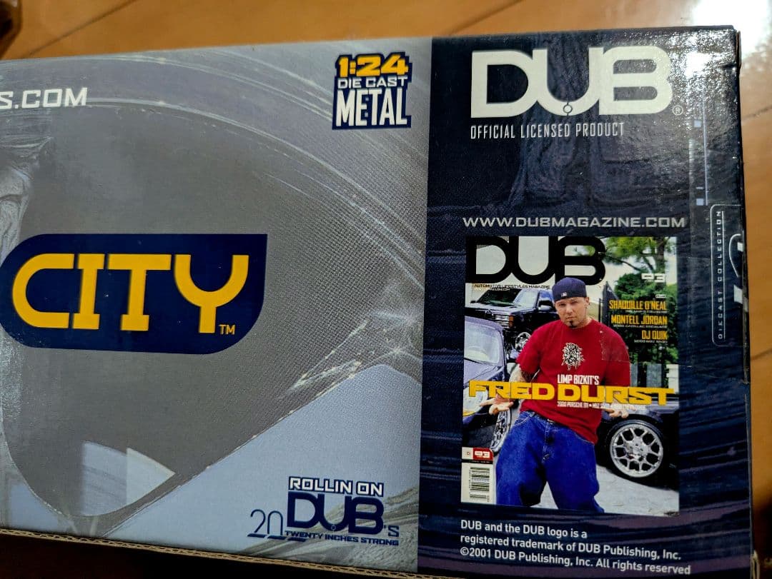 DUB CITY キャデラック エスカレード jada toys　1/24