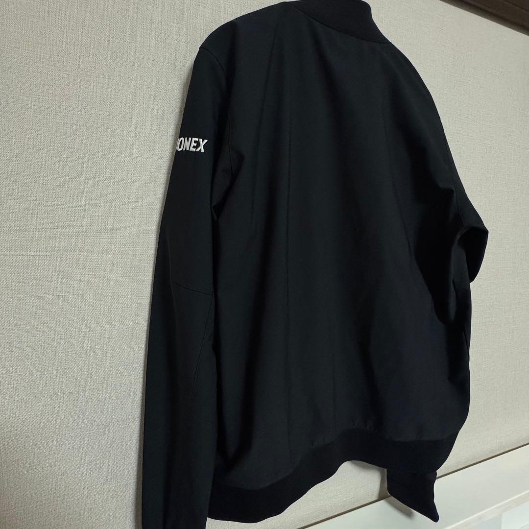YONEX ブラック ウォームアップジャケット　黒 ユニM フィットスタイル