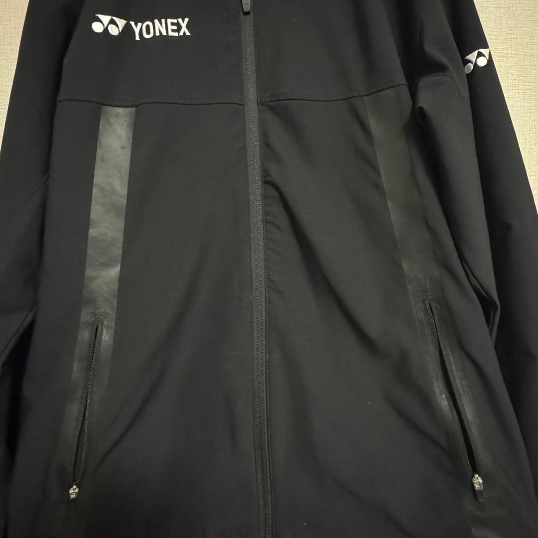 YONEX ブラック ウォームアップジャケット　黒 ユニM フィットスタイル