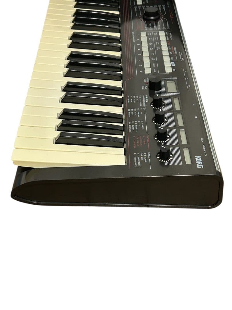 143 KORG R3 シンセサイザー 37鍵