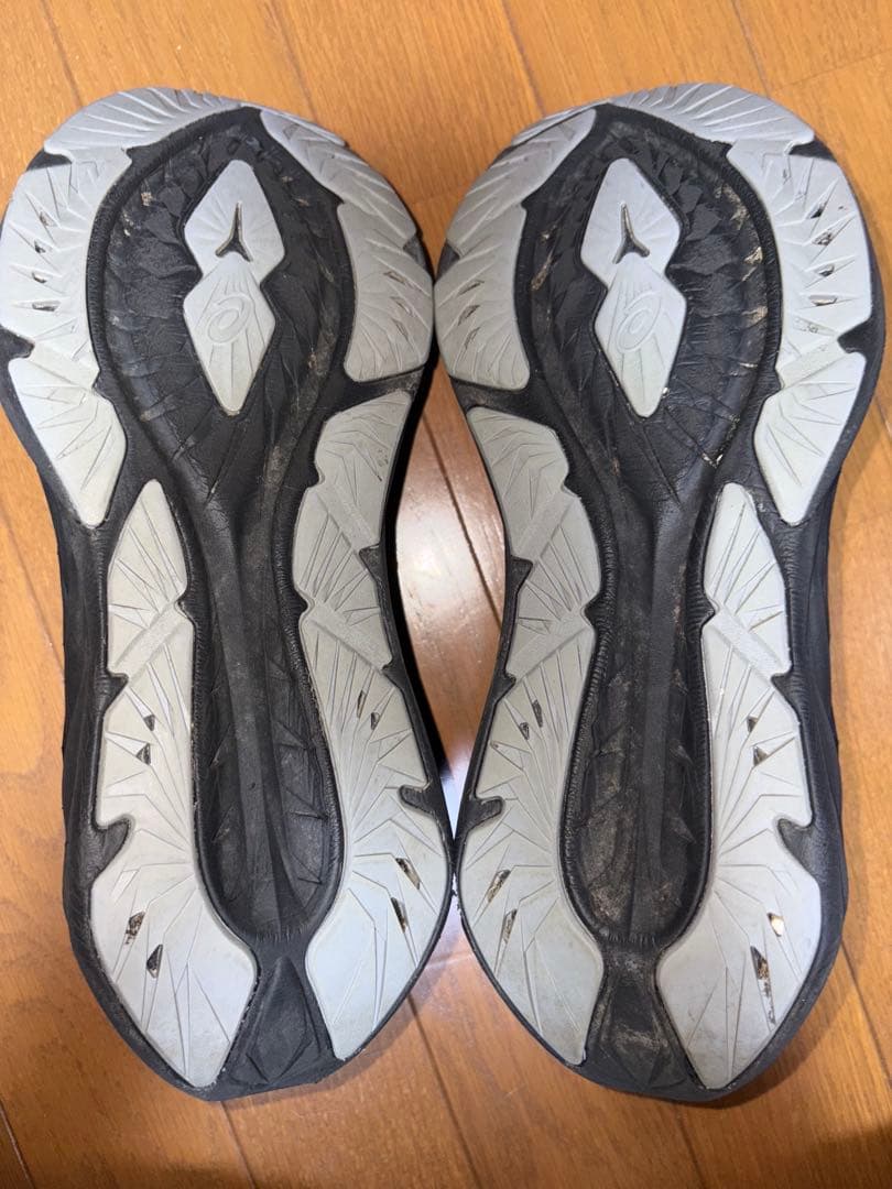 アシックス　ノヴァブラスト4