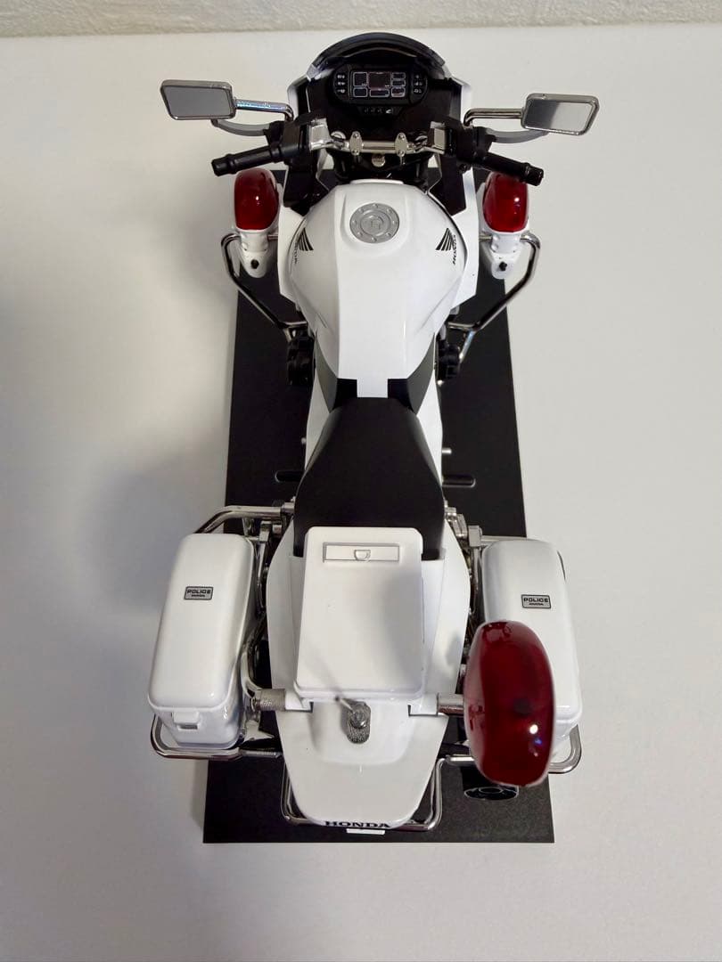 【限定】3000台 HONDA CB1300P 白バイ新型 LED 警察グッズ