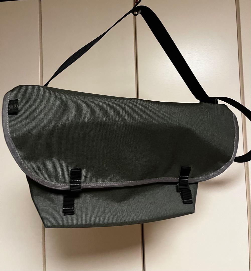 アクセサリー *BLUE LUG* the messenger bag half (grey)