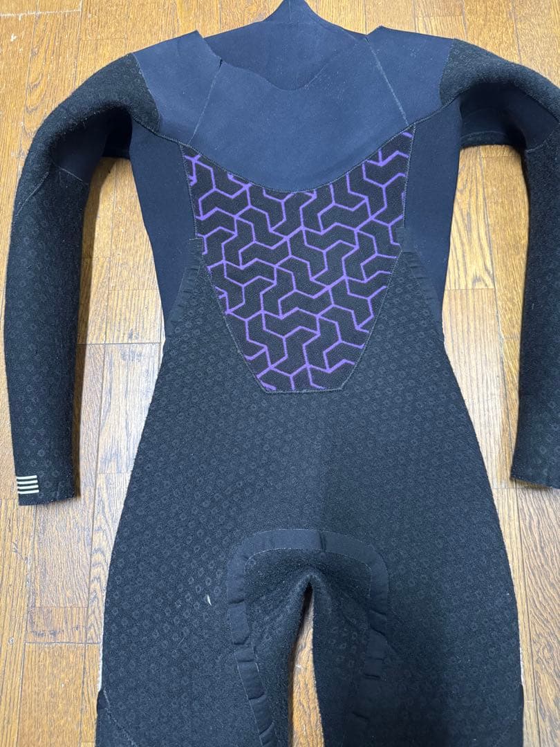 【値下げ】BILLABONG セミドライスーツ 膝パッド付き