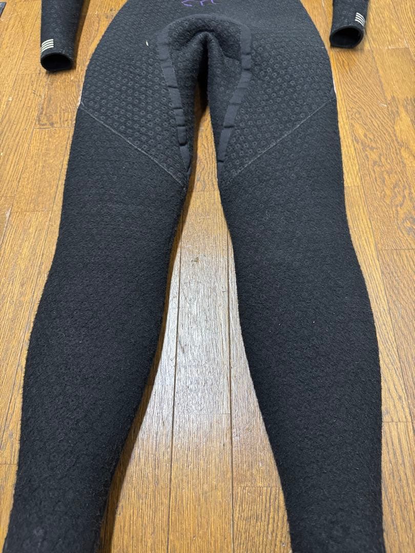 【値下げ】BILLABONG セミドライスーツ 膝パッド付き