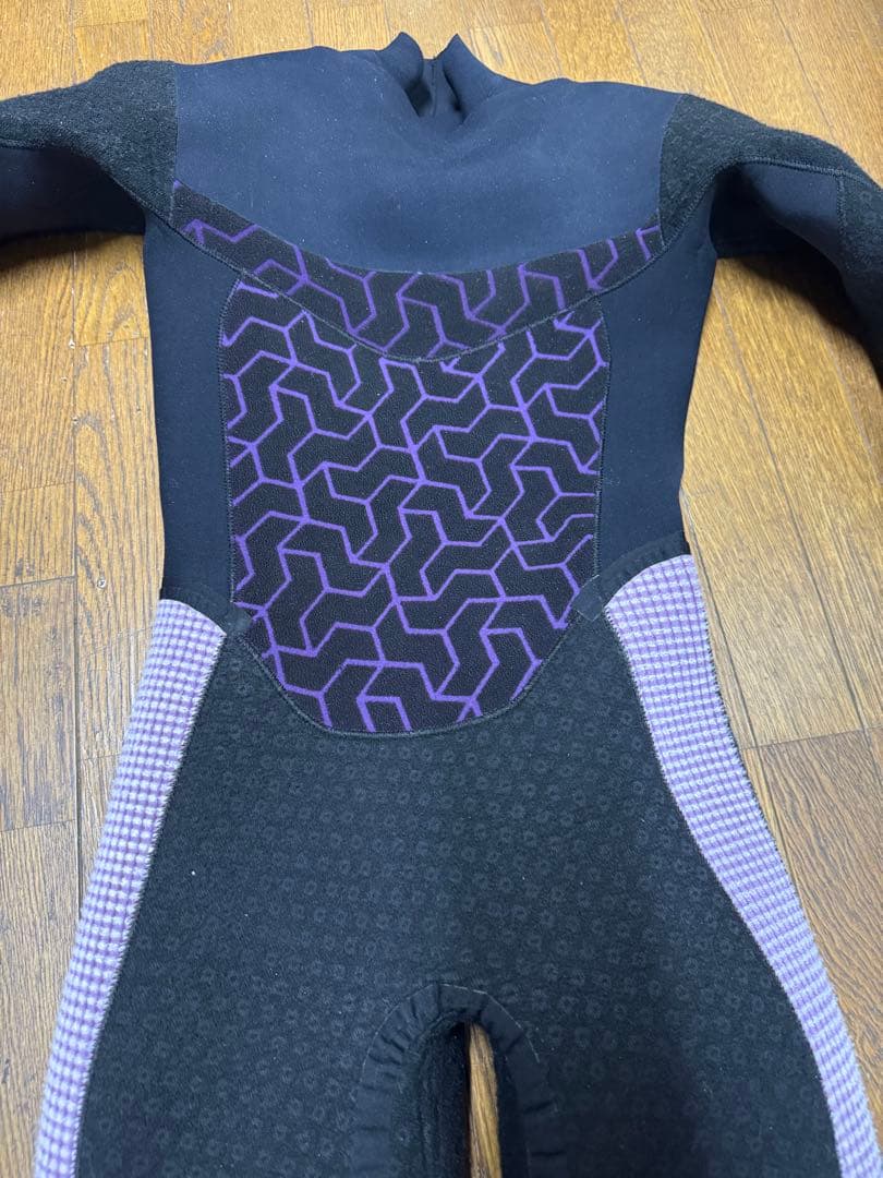 【値下げ】BILLABONG セミドライスーツ 膝パッド付き