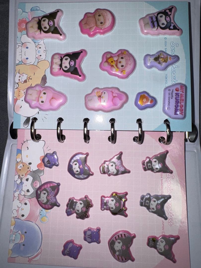 シール帳完成品　34ページ＋シール帳2冊（シール台紙追加あり）＋シール2つ