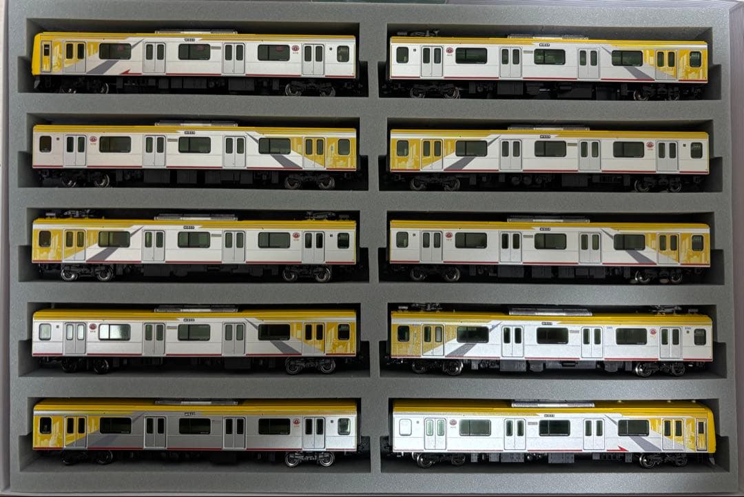 KATO 東急電鉄5050系4000番台 Shibuya Hikarie号