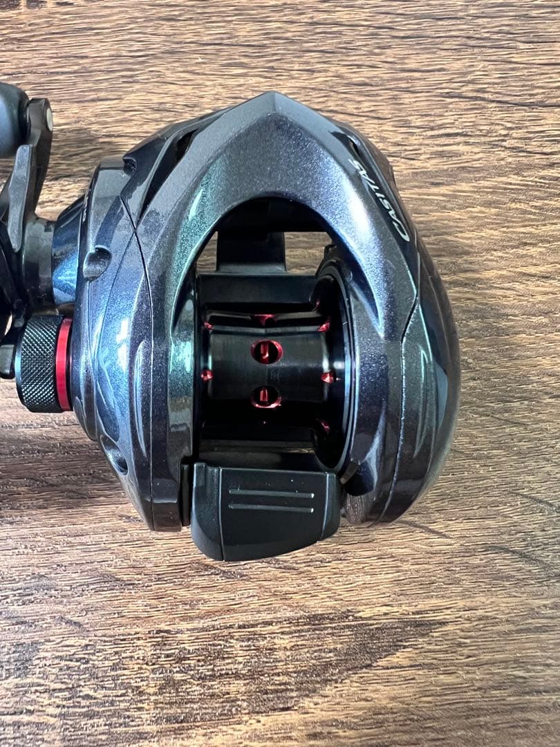 リール CASITAS MGL 101 LEFT