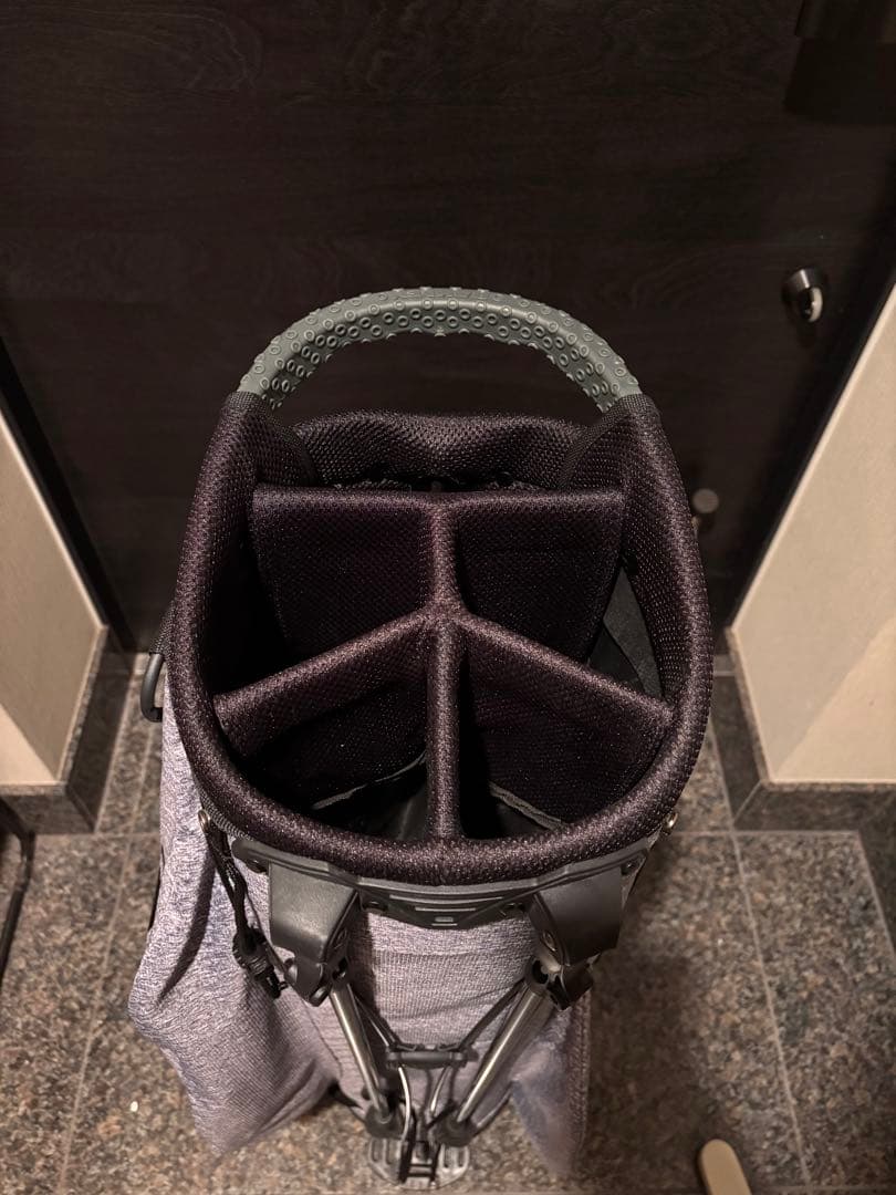 お*魚様 オークリー　スタンド式キャディバッグ 9.5型2.6kg