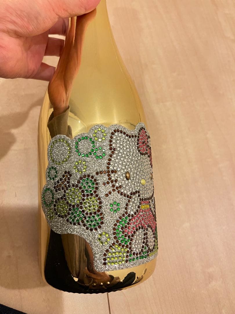 キティちゃんレアシャンパン鑑賞用