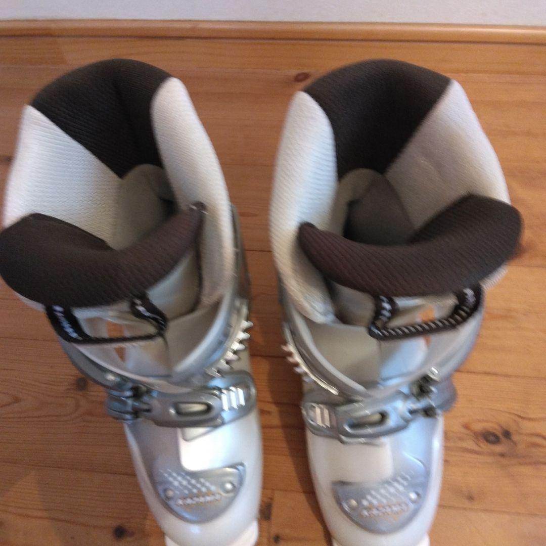 な*み様 ピンクと白のスキーセット