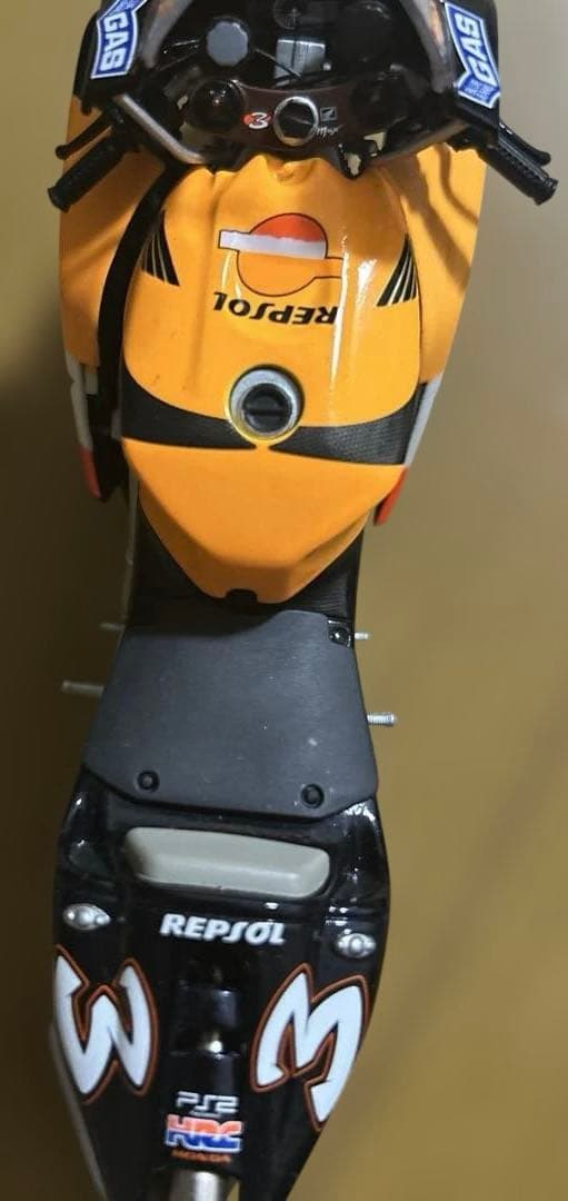 ミニチャンプス MINICHAMPS HONDA RC 211V