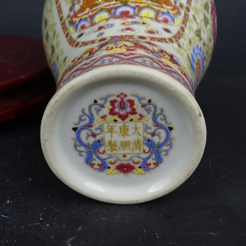 清康熙青釉粉彩タンカ紋梅瓶 景徳鎮 陶磁器 装飾品 現代工芸品 美術品 置物