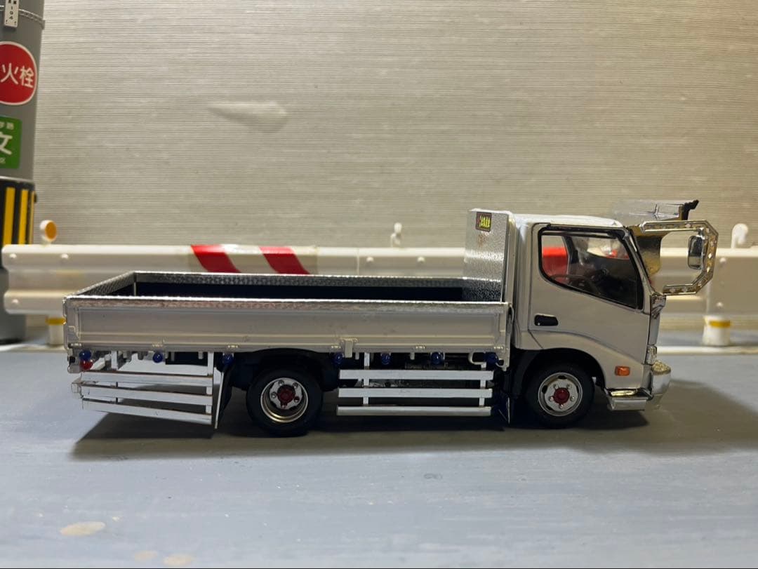 ユ*キ様 楽プラ　デュトロ　プラモデル　完成品