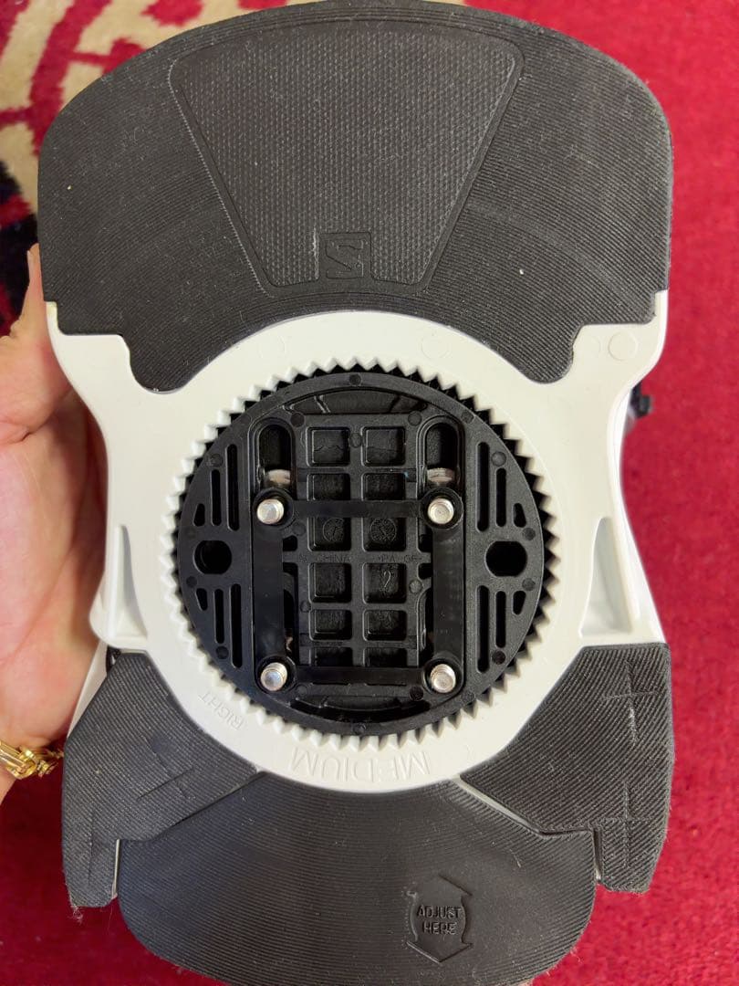 SALOMON スノーボードビンディング ホワイト　Mサイズ