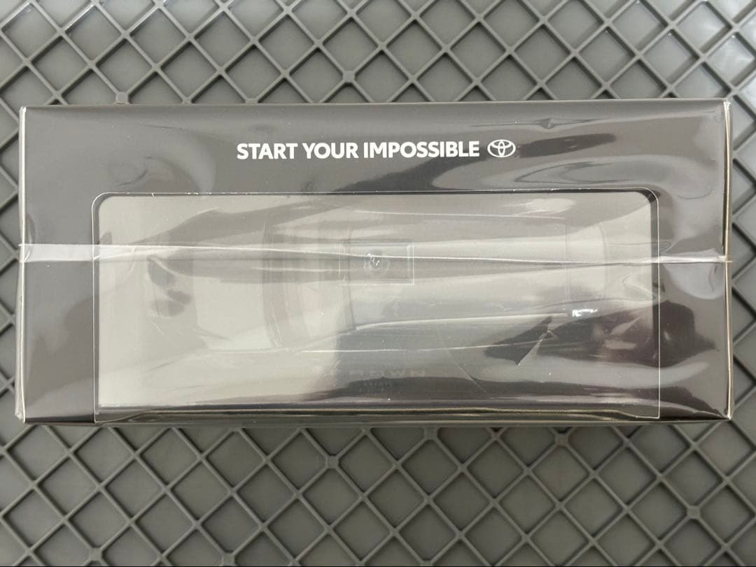 クラウンエステート マッシブグレー HEVモノトーン カラーサンプル