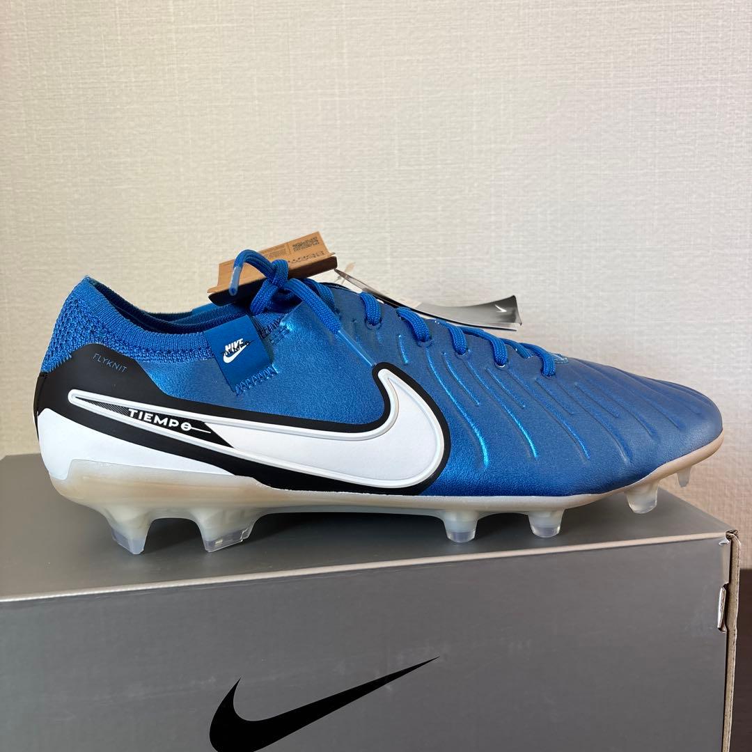 28　ナイキ　サッカー　スパイク　ティエンポ レジェンド 10　DV4328