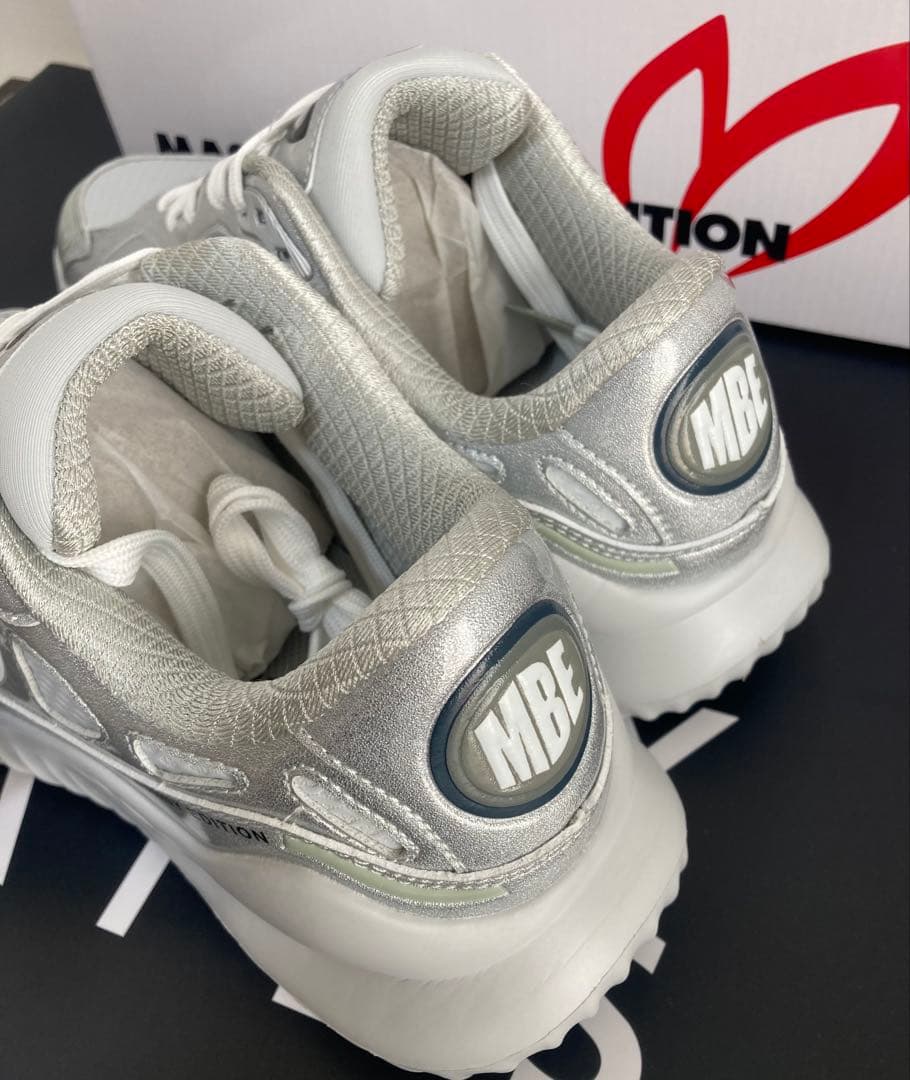 新品 パーリーゲイツ マスターバニー メッシュライクシューズ 26.0cm 銀