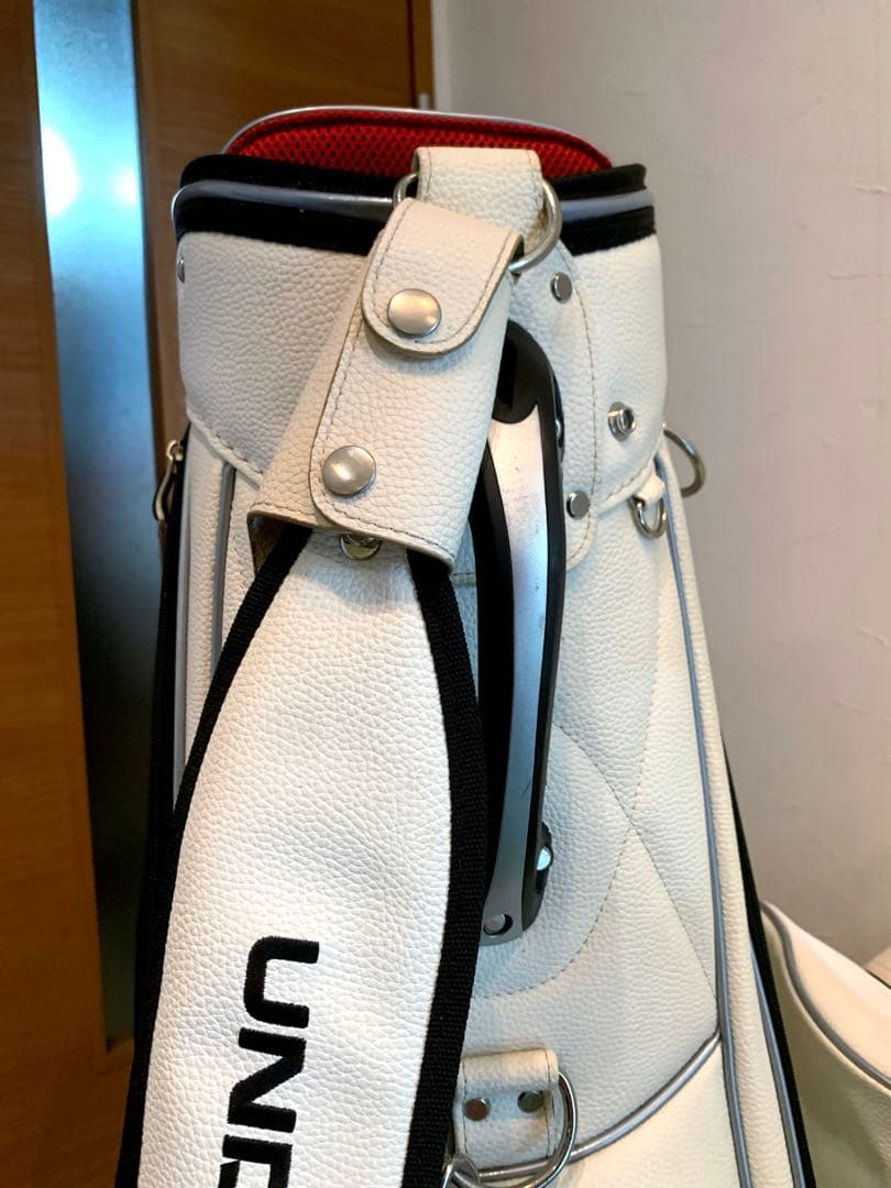 希少　良品　完売　アンダーアーマー　キャディバッグ　本格アスリート　おしゃれ