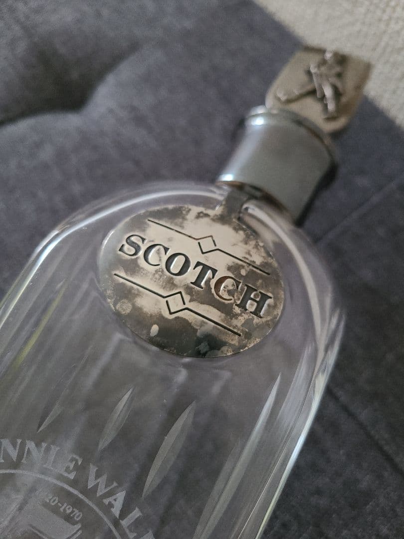 専用ジョニーウォーカーウイスキー空ビン