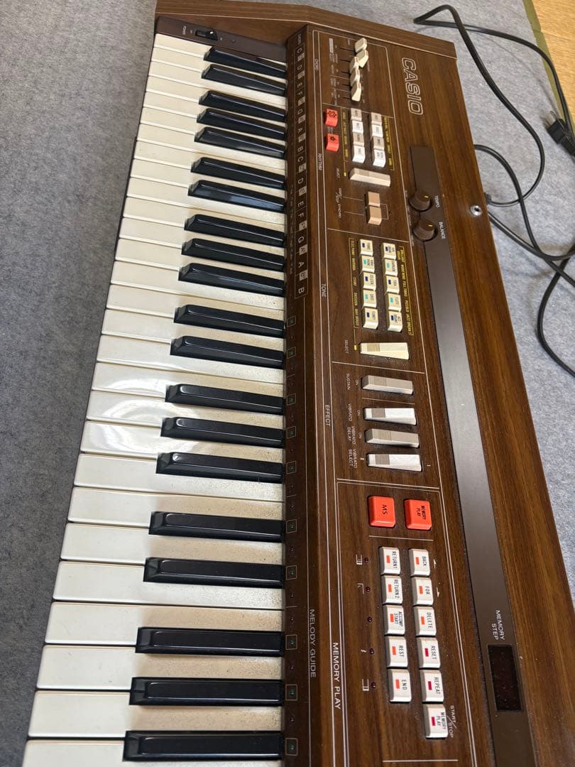 CASIOTONE CT-701　電子ピアノ 61鍵