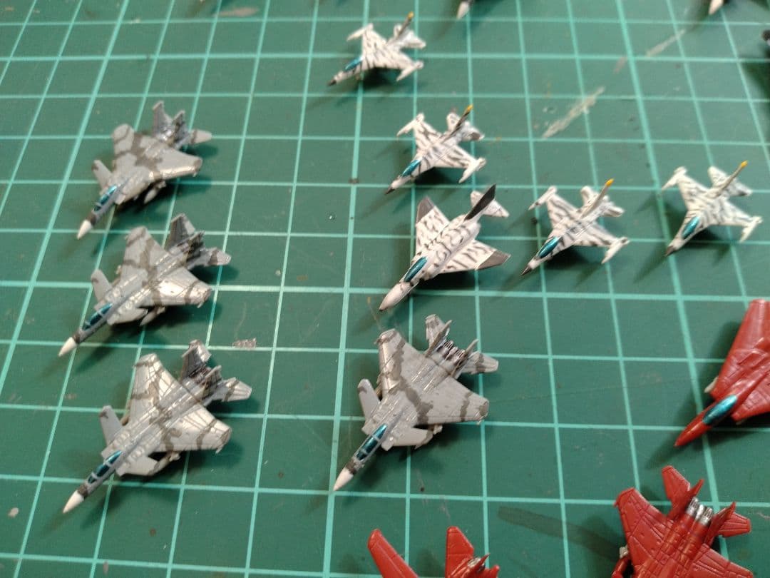 1/700ピットロードスカイウェーブシリーズ等 エースコンバットの名機再現セット