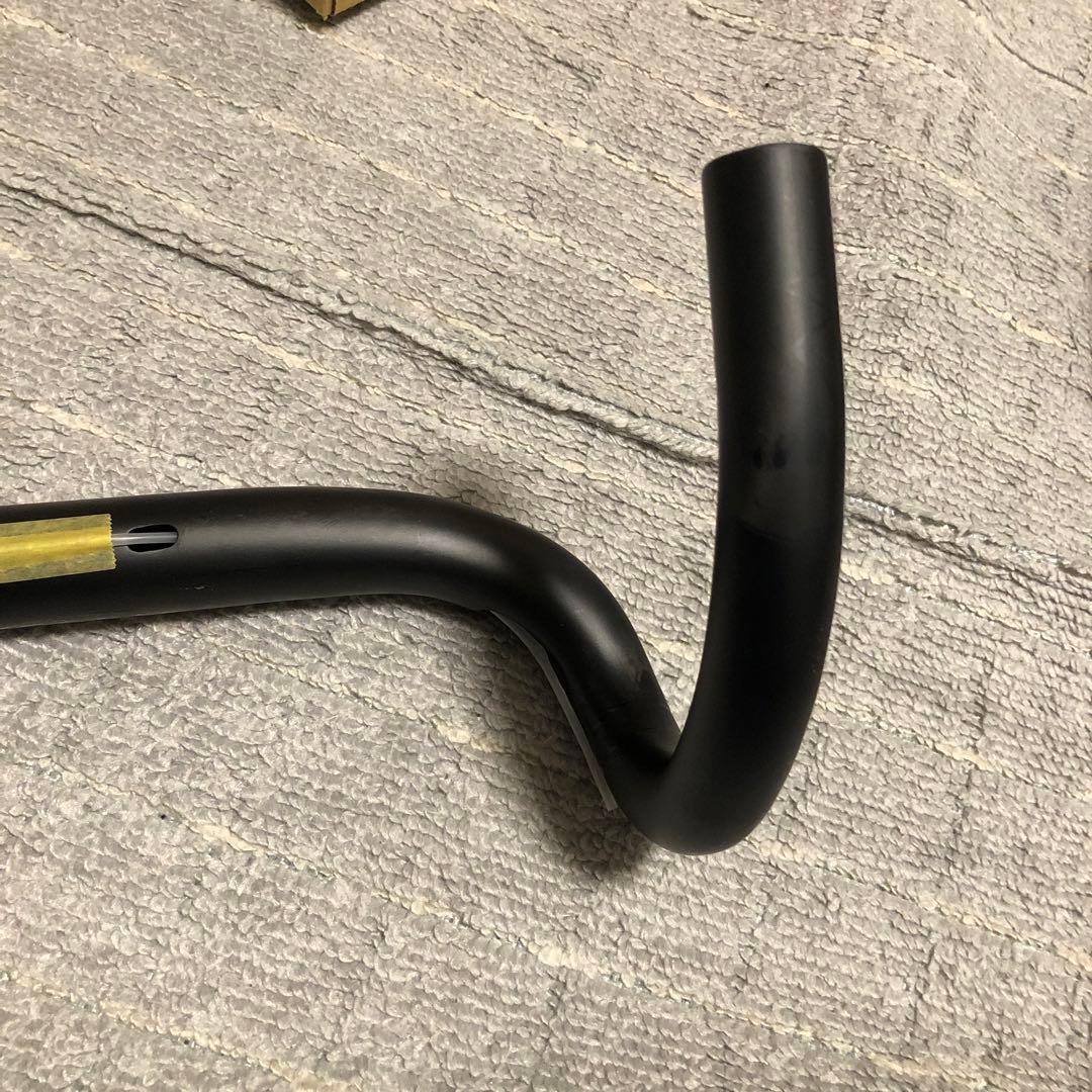 TNI Peloton ロードバイク ハンドル　380mm幅　カーボン