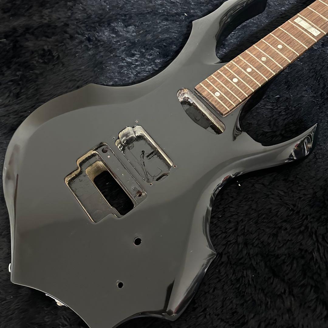 エレキギター ブラック 未完成 フォレストシェイプ スルーネック? 弦楽器