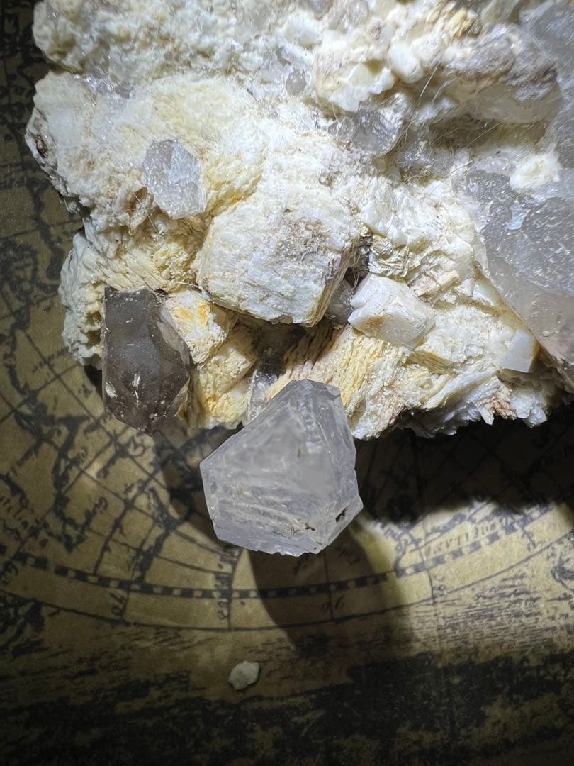 龍脈の精髄シリーズ⭐︎超希少石⭐︎階段状エレスチャル水晶ポイント⭐︎