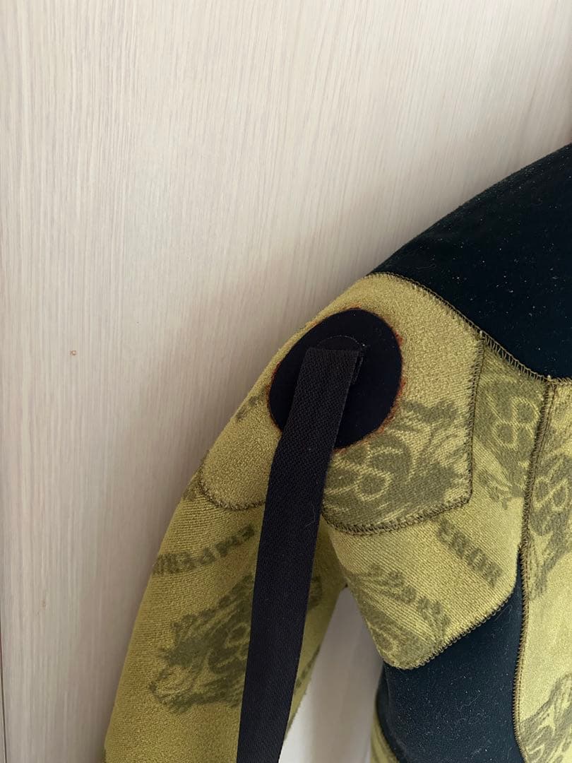 シーズンオフ近し　最終値下げ　RASH セミドライ　ネックエントリー　５ミリ