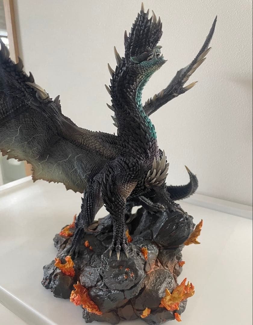 カプコンフィギュアビルダークリエイターズモデル　煌黒龍アルバトリオン