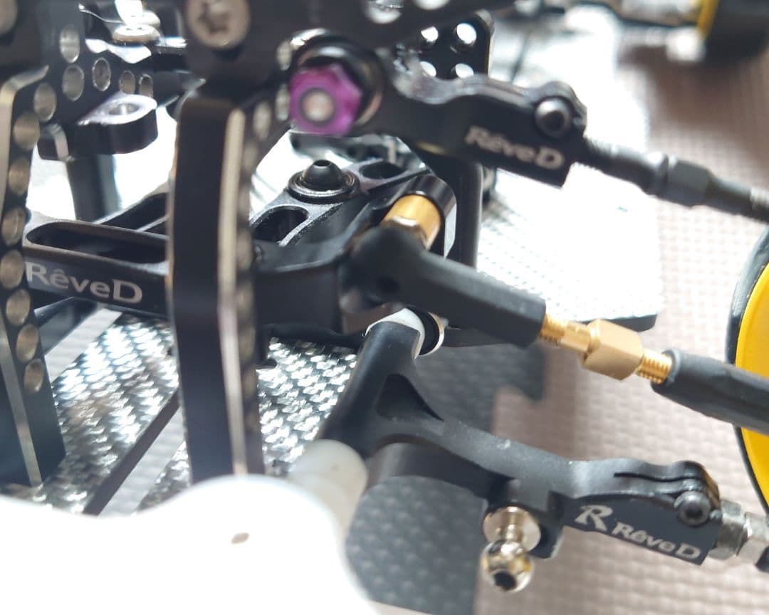 ラジコンパーツ　シャーシ