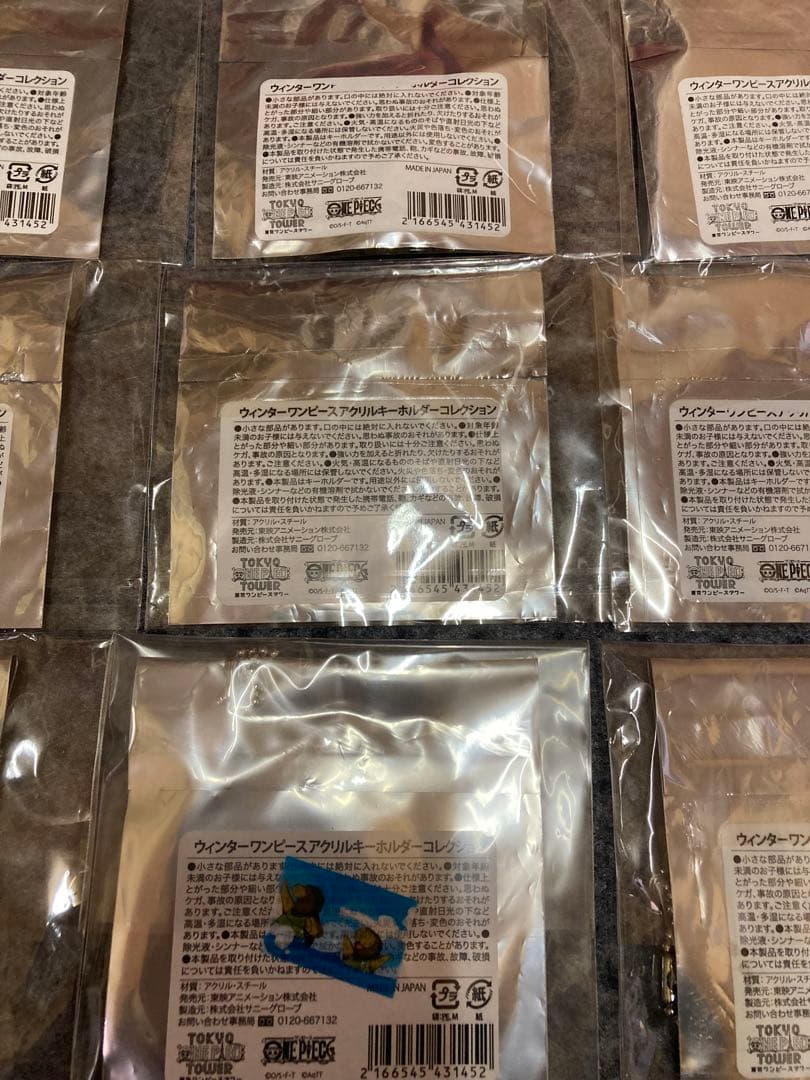 ウィンターワンピース　アクリルキーホルダー　コレクション