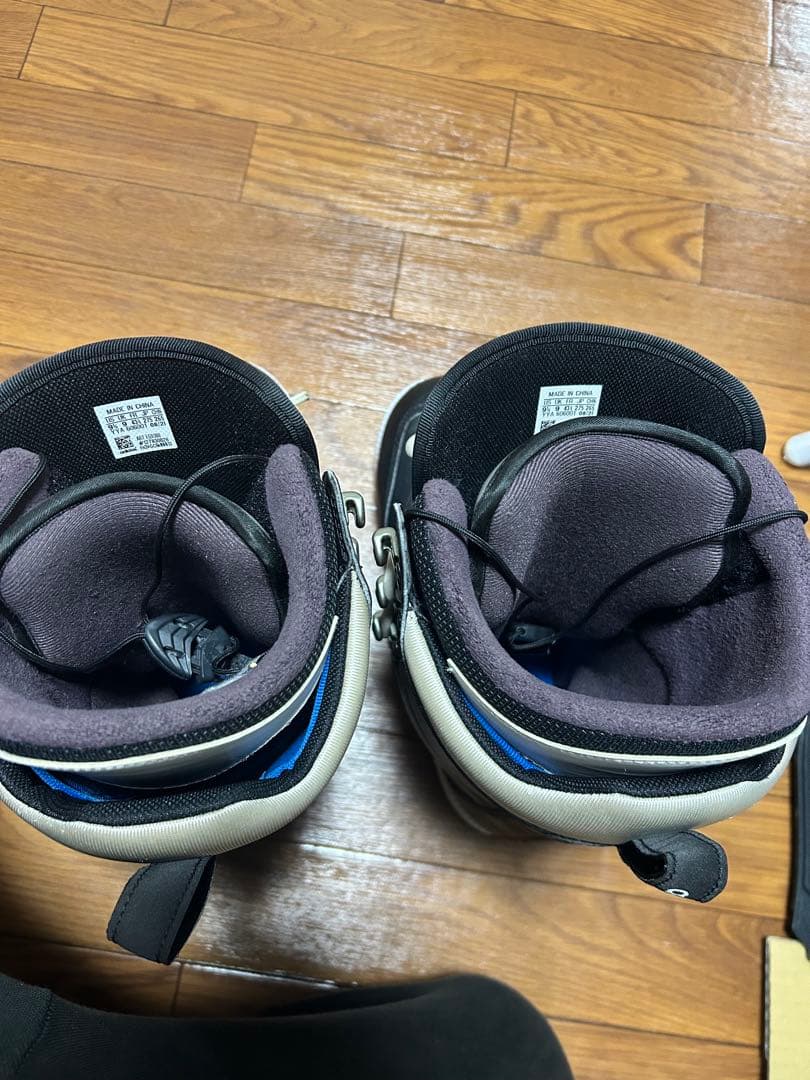 adidas SAMBAスノーボードブーツ 黒白