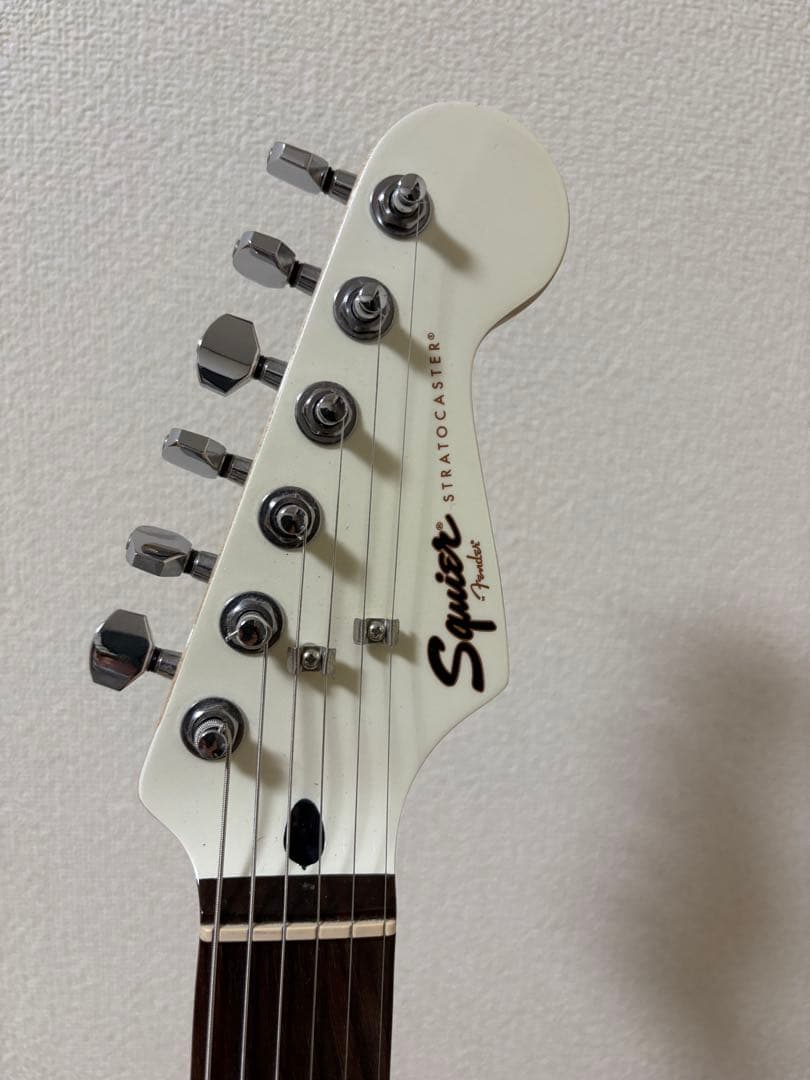 Squier by Fender Stratcaster HSS ストラト