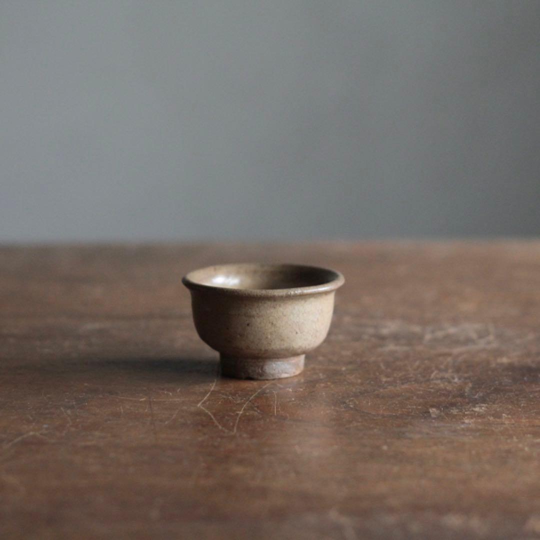 味のよい 灰釉 盃 ぐい呑み 酒器 古美術 古道具 アンティーク