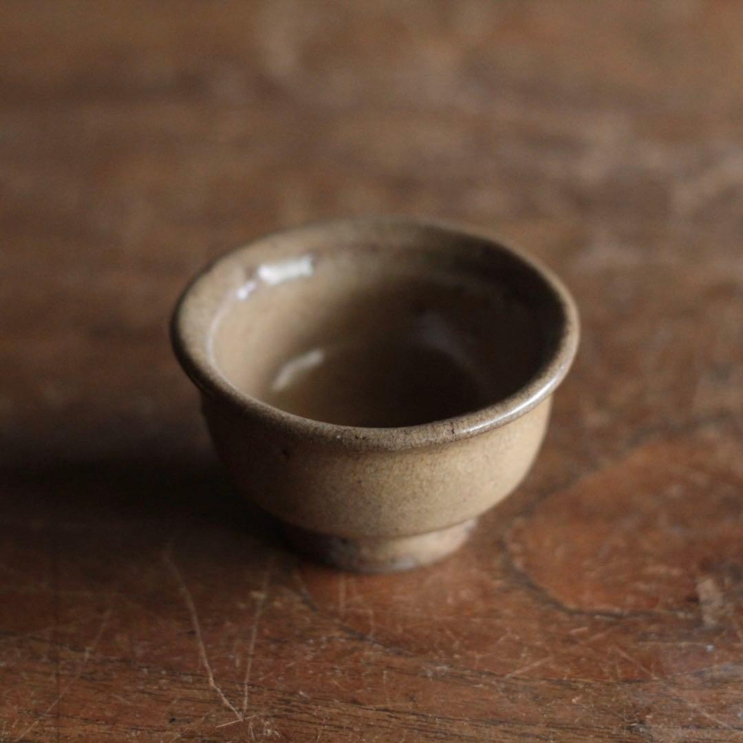 味のよい 灰釉 盃 ぐい呑み 酒器 古美術 古道具 アンティーク