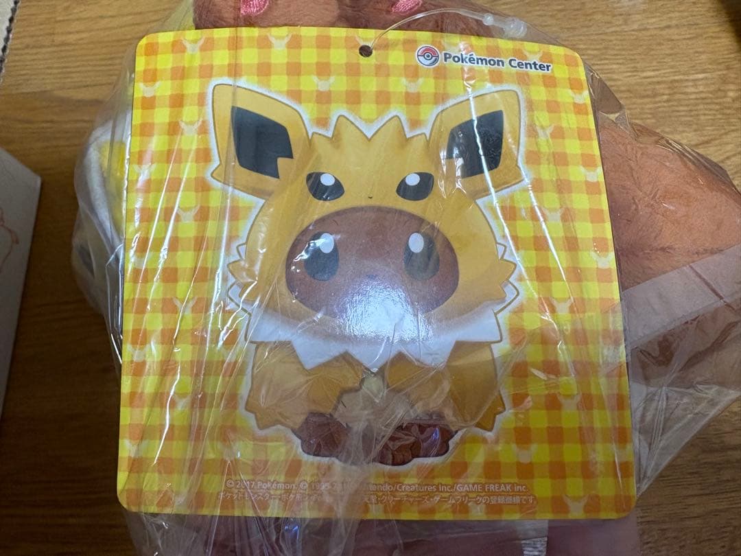 ポケモン イーブイ ぬいぐるみ ポンチョ タグ付 美品 ブラッキー ニンフィア