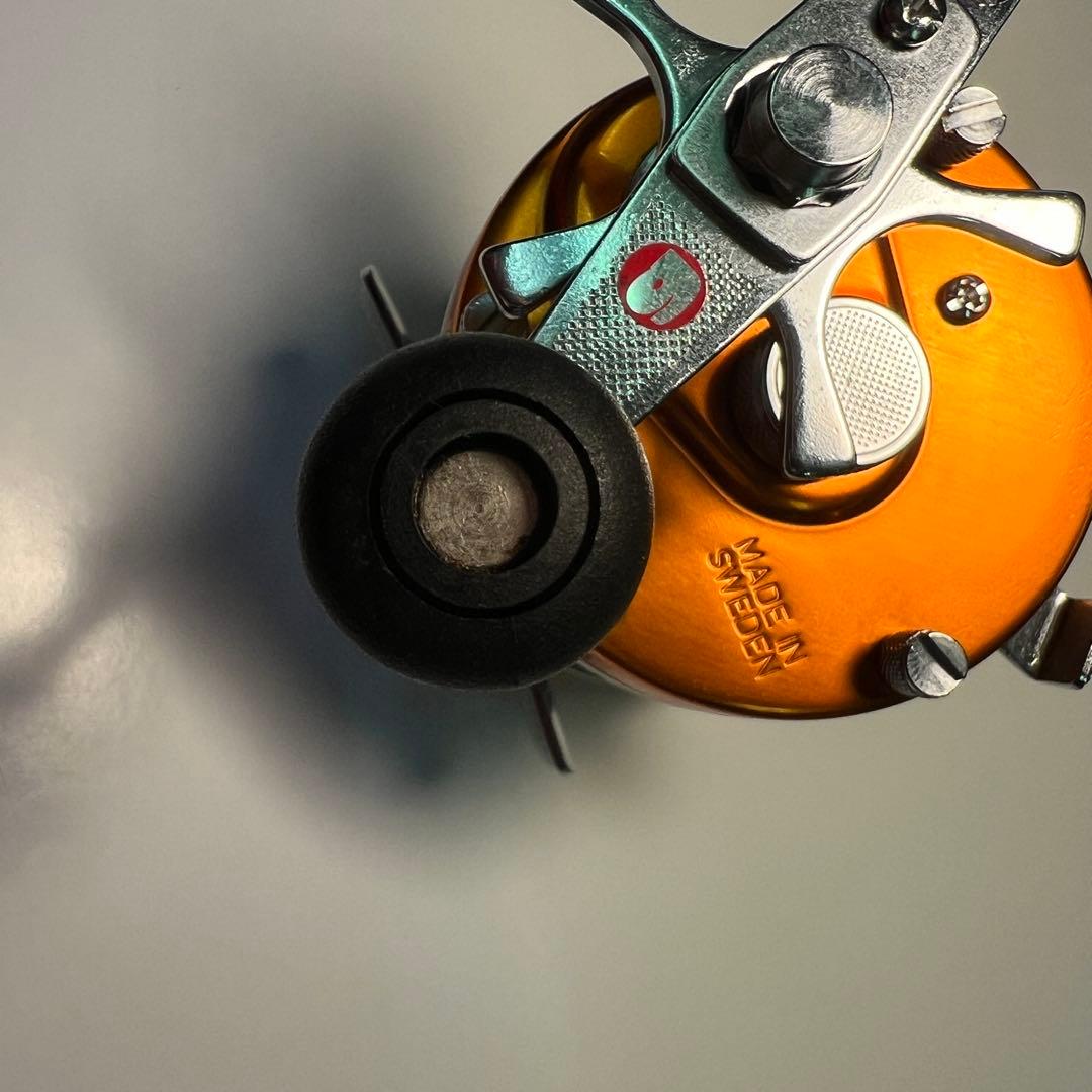 【美品】ABUアンバサダー 5501CS Rocket ファクトリーチューン 左