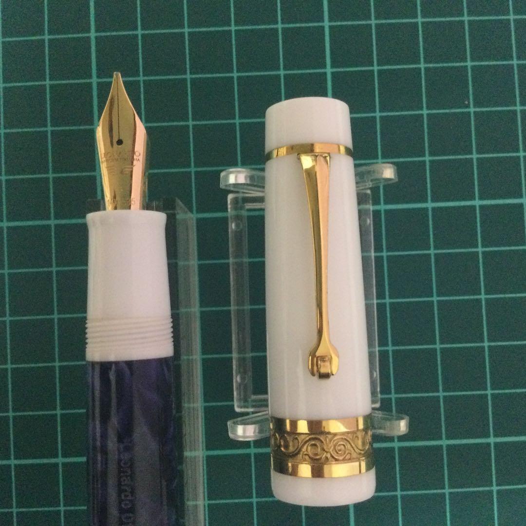 レオナルド万年筆 フェリーチェ ダークブルー 14K 太字(B)