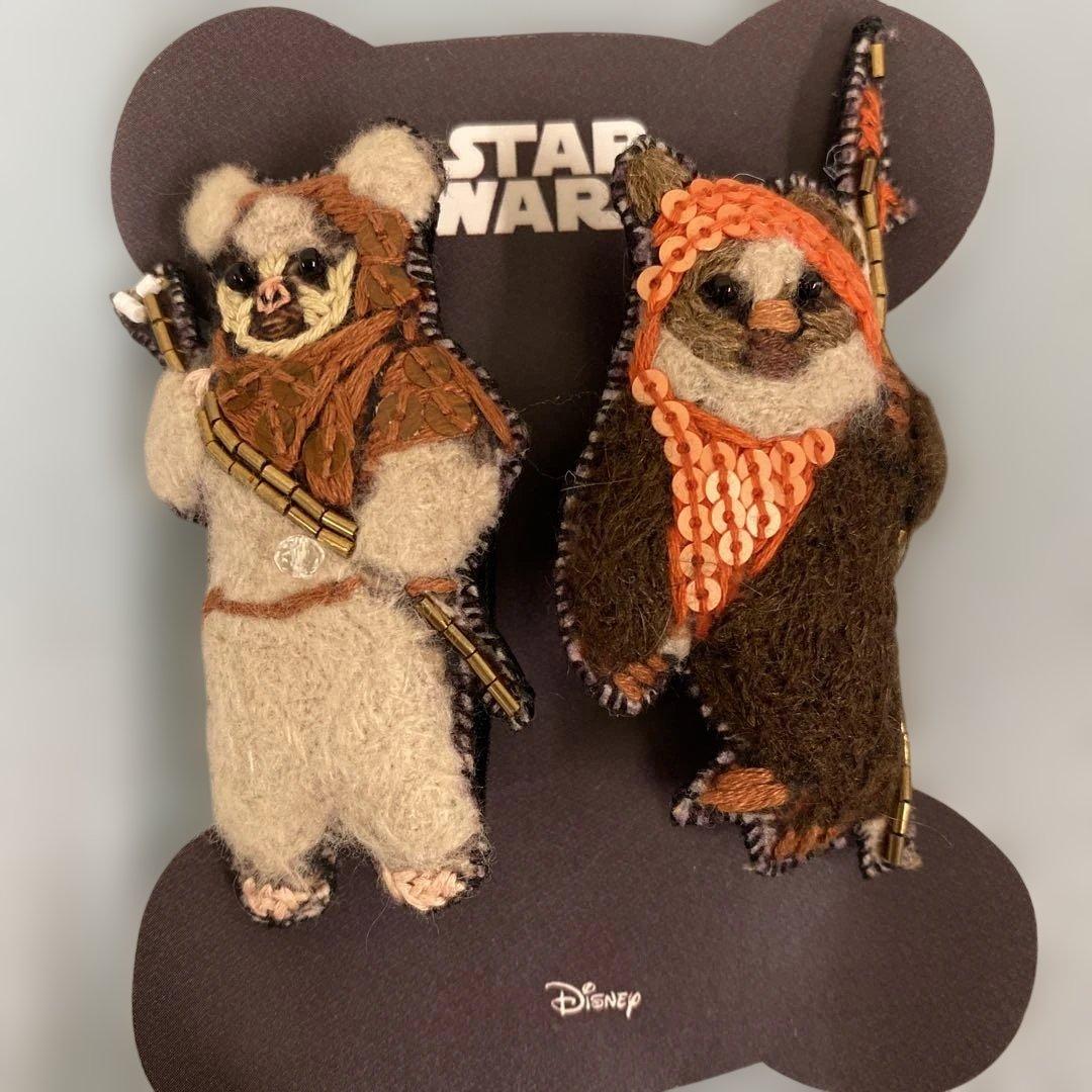 スター・ウォーズ イウォーク ぬいぐるみ　ブローチ　バッジ
