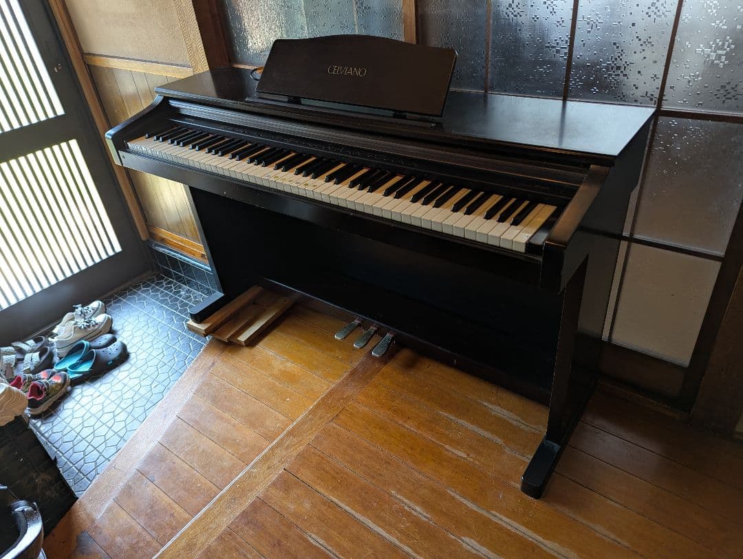 値下げ！【埼玉北部群馬南部引き取り限定】CASIO 電子ピアノ 88鍵 ブラウン