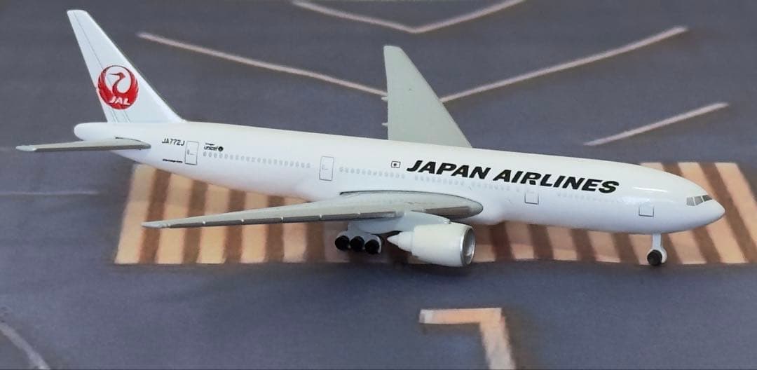 JALUX　JAL　日本航空 B777-200 1/600 ディスプレイモデル