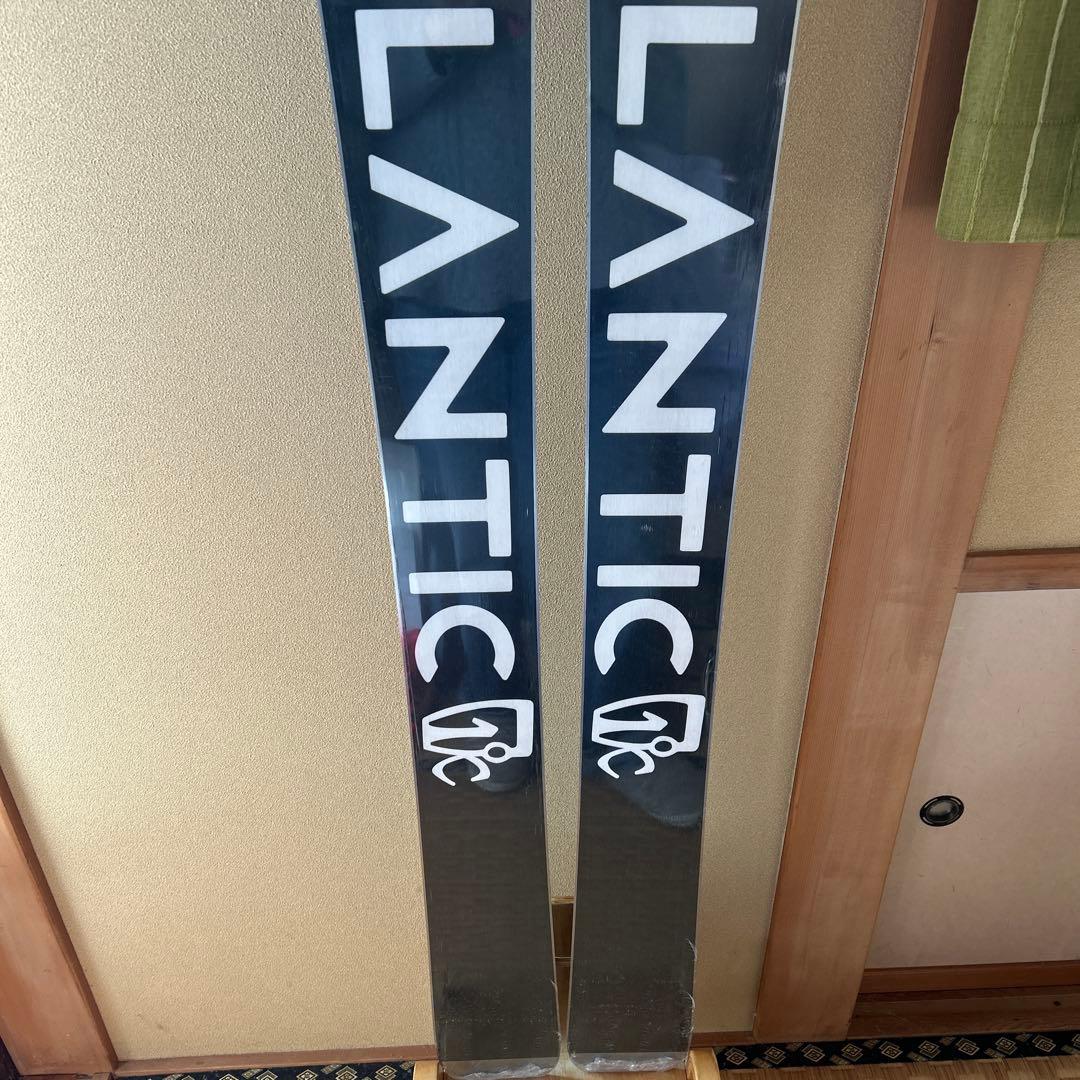 ICELANTIC SHAMAN 110 スキー板