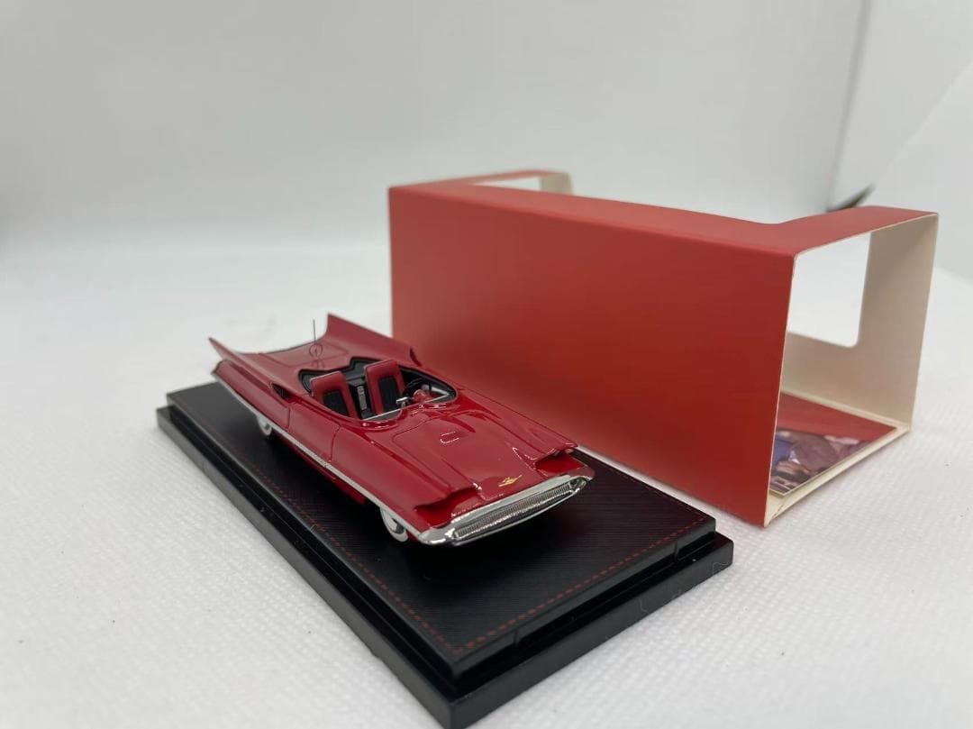 4R-776 HRN-Model 1/64 リンカーン フューチュラ