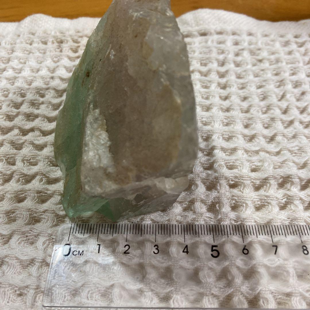 エメラルドグリーン　原石　☺︎ パワーストーン